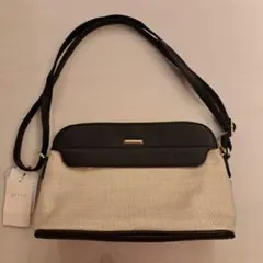 新品未使用 grove シートコンビフラップZipショルダー ブラックのサムネイル