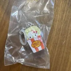 ハローキティ アメリカンデザイン　めじるしアクセサリー　ポップコーン