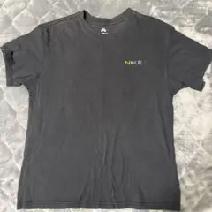 NIKESB/ナイキエスビー グラフィックプリントTシャツ DR7762-010