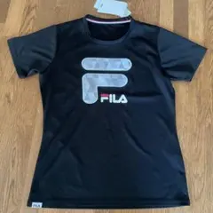 FILA ブラック Tシャツ Mサイズのサムネイル
