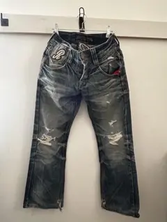 Red Pepper 29　刺繍入りデニムジーンズ