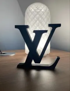 LV logo stand