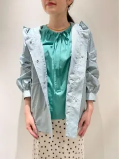 新品タグ付　ボールジィ　フードショートコート　ギャザー　オフィス　キレイめ