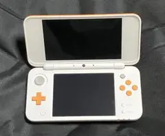 ニンテンドーNew 2DS LL ホワイト/オレンジ 本体、ACアダプタ付属