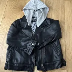 黒レザーライダースジャケット グレーのフード付き
