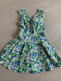 リリーブラウングリーンノースリーブワンピース値下げ