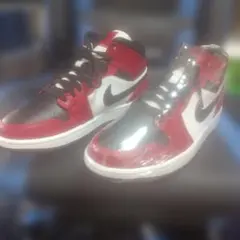 Nike Air Jordan 1 Mid Chicago Black Toe