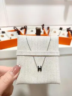 2025年最新】HERMES カラー：ブラック系 ネックレスの人気