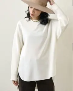 極美品】Whim Gazette Vガゼットプルオーバー 長袖 ホワイト 36 - メルカリ