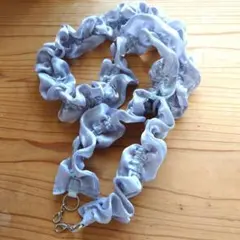 Francfranc　フランフラン　フレ ネックストラップ フリル グレー