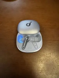 Anker Soundcore Liberty 4 左耳のみ