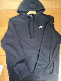 NIKE ブラック プルオーバーパーカー