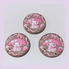 マイメロディ　サンリオキャラクターズ　刺繍缶バッチ
