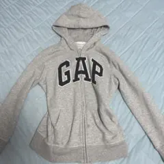 GAPパーカー ストリート古着のサムネイル