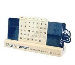スヌーピー卓上カレンダー木製スタンド４色カレンダー未使用に近い美品価格交渉可