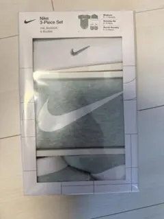 【新品！未使用】NIKEロンパース　新生児3点セット