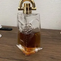 GIVENCHY π香水のサムネイル