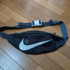 Nike FC ボディバッグ ブラック　ウエストポーチ