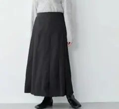 New Balance ブラック フレアスカート - メルカリ