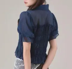 apres jour mignon シャーリングパフスリーブシャツのサムネイル