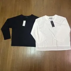 長袖VネックTシャツセット（黒・白）二枚セット　新品タグ付き未使用　Mサイズ