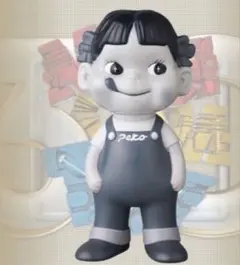 メディコムトイ　ソフビ　ペコちゃんのサムネイル