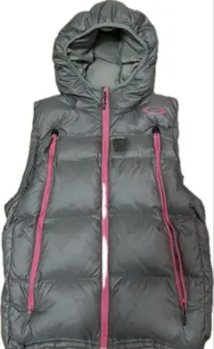 OAKLEYダウンベスト