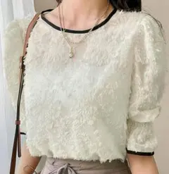 アイボリー フリル　白 半袖ブラウス