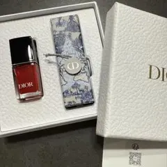Dior レッド リップスティック ケース付き