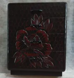 鎌倉彫桐箪笥 花彫刻 8引き出し 2025年最新】鎌倉彫 箪笥の人気アイテム - メルカリ