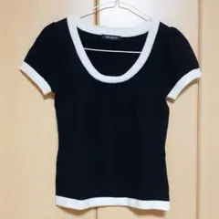 半袖ニット　パフスリーブ　黒色半袖ニット