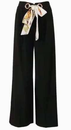 リボン付きブラックワイドパンツ
