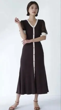 シアーパフスリーブバイカラーニットワンピース　ナチュラルビューティーベーシック茶