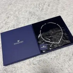 【極美品】スワロフスキーTennis Deluxe Mixed V字型ネックレス