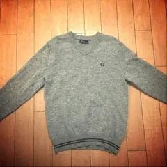 FRED PERRY Vネックセーター