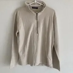 ベージュ ハーフジップ 長袖
