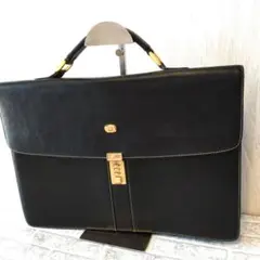 Item thumbnail for item f3c23818-d7d3-4691-a262-dfcafa1df873