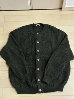 ダークグリーン ケーブルニットカーディガン