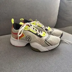 2025年最新】Zumba レディース スニーカーの人気アイテム - メルカリ