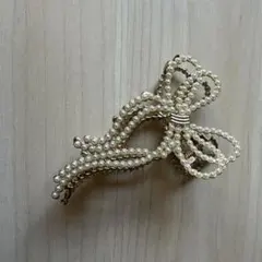 パール装飾リボン型ヘアクリップ