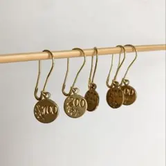 Item thumbnail for item 0280774c-585d-45f5-a457-6ae7cadfa800