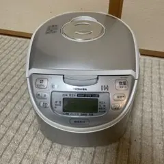 TOSHIBA 東芝 真空IH炊飯器 RC-10VQF 5.5合 2013年製 - メルカリ