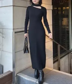 アニュアンス　デザインネックナローニットワンピース BLACK