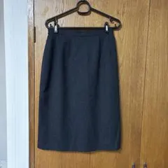 ⭐️未使用⭐️タイトスカート 濃グレー 60㌢丈　ウール100%