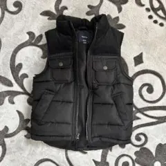 GapKids ブラック ダウンベスト