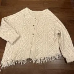 ZARA アイボリー ケーブルニットセーター フリンジ付き