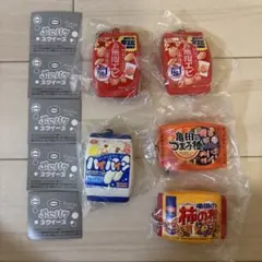 新品⭐︎ 亀田製菓 ガチャぷにパケ スクイーズ マスコットキーホルダー