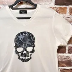 【EPOCA UOMO】　スカル スパンコール Tシャツ ホワイト　Ｖネックのサムネイル