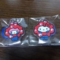 ミャクミャクなりきりアクリルチャーム　ハローキティ　マイメロディ