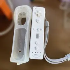 Wiiリモコン ホワイト シリコンカバー付き